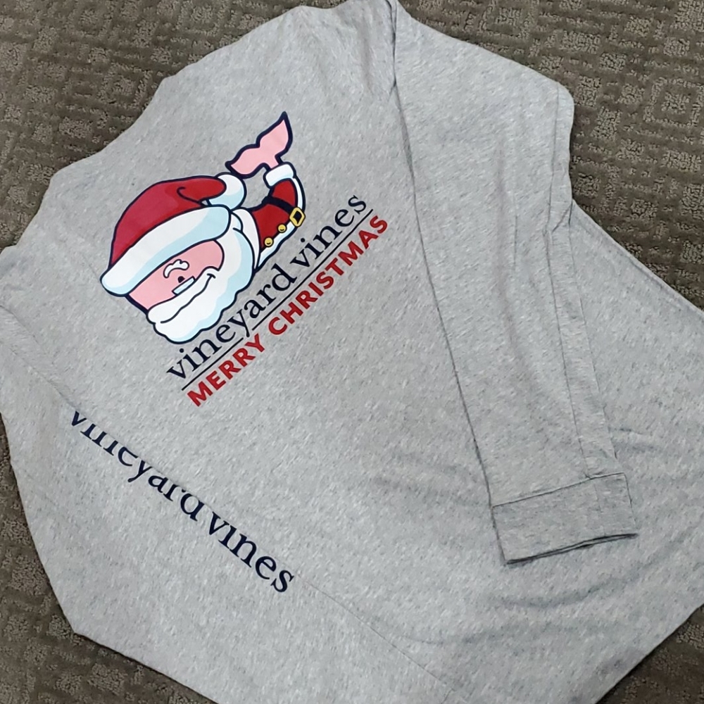 Vineyard Vines Boys Long Sleeve Santa Whale Tee XL